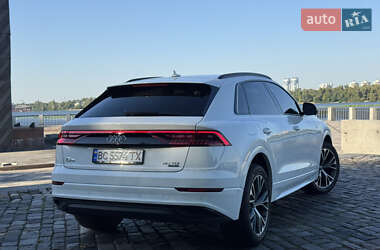 Внедорожник / Кроссовер Audi Q8 2019 в 
