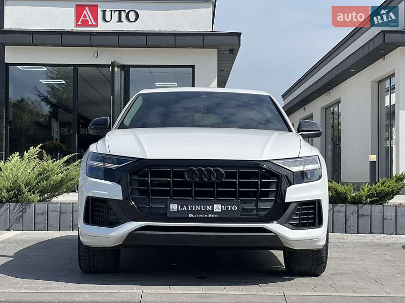 Внедорожник / Кроссовер Audi Q8 2018 в Ужгороде