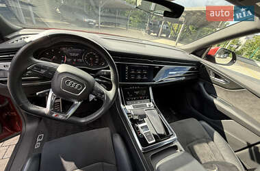 Позашляховик / Кросовер Audi Q8 2020 в 