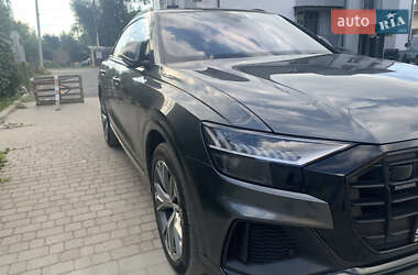 Внедорожник / Кроссовер Audi Q8 2018 в 