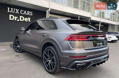 Внедорожник / Кроссовер Audi Q8 2018 в 