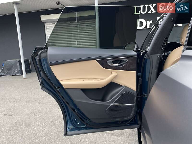 Внедорожник / Кроссовер Audi Q8 2018 в Киеве фото 67 Внедорожник / Кроссовер Audi Q8 2018 в Киеве