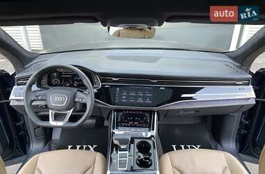 Внедорожник / Кроссовер Audi Q8 2018 в 