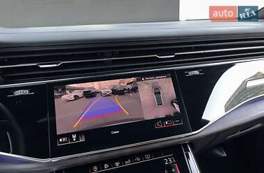 Внедорожник / Кроссовер Audi Q8 2018 в 