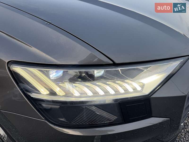 Внедорожник / Кроссовер Audi Q8 2019 в Тернополе