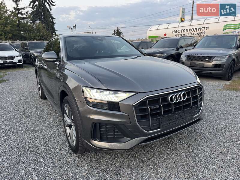 Внедорожник / Кроссовер Audi Q8 2019 в Тернополе