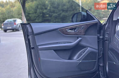 Позашляховик / Кросовер Audi Q8 2018 в  фото 18 Позашляховик / Кросовер Audi Q8 2018 в