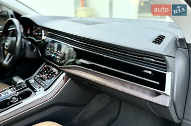 Внедорожник / Кроссовер Audi Q8 2019 в Запорожье