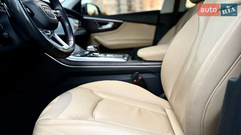 Внедорожник / Кроссовер Audi Q8 2019 в Запорожье
