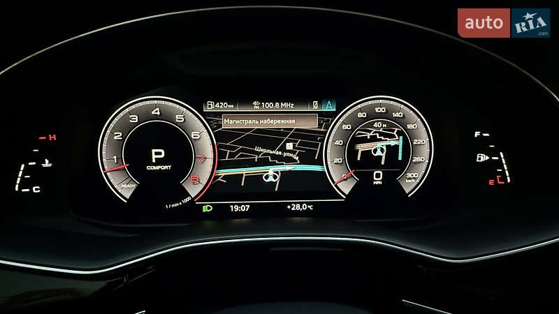 Внедорожник / Кроссовер Audi Q8 2019 в Запорожье