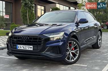 Позашляховик / Кросовер Audi Q8 2019 в Ужгороді