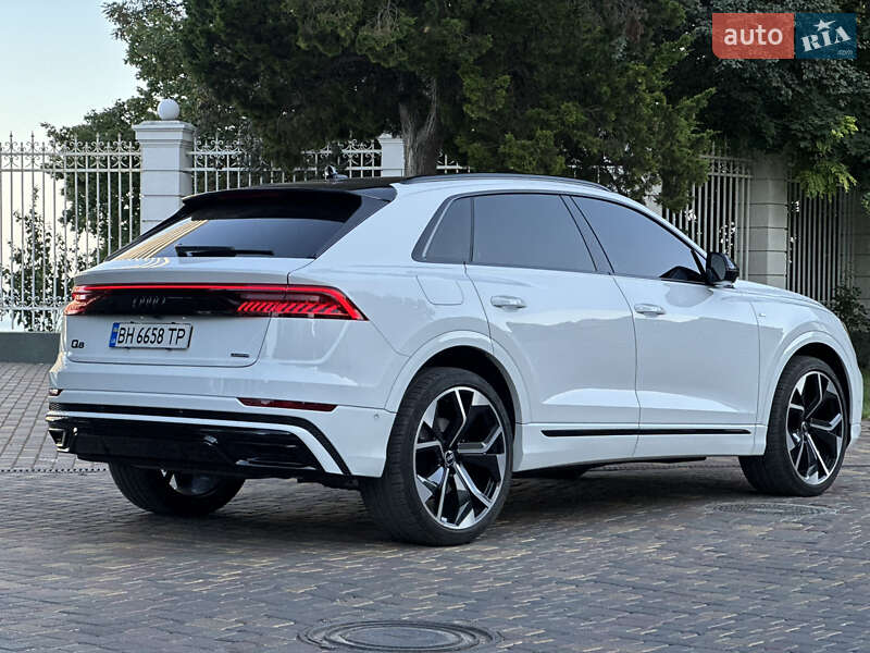 Позашляховик / Кросовер Audi Q8 2023 в Одесі