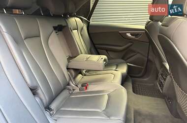 Внедорожник / Кроссовер Audi Q8 2019 в 