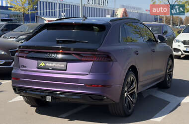 Внедорожник / Кроссовер Audi Q8 2021 в 
