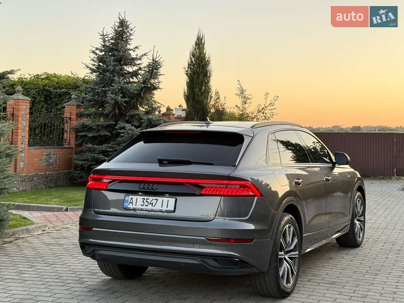 Позашляховик / Кросовер Audi Q8 2019 в Києві