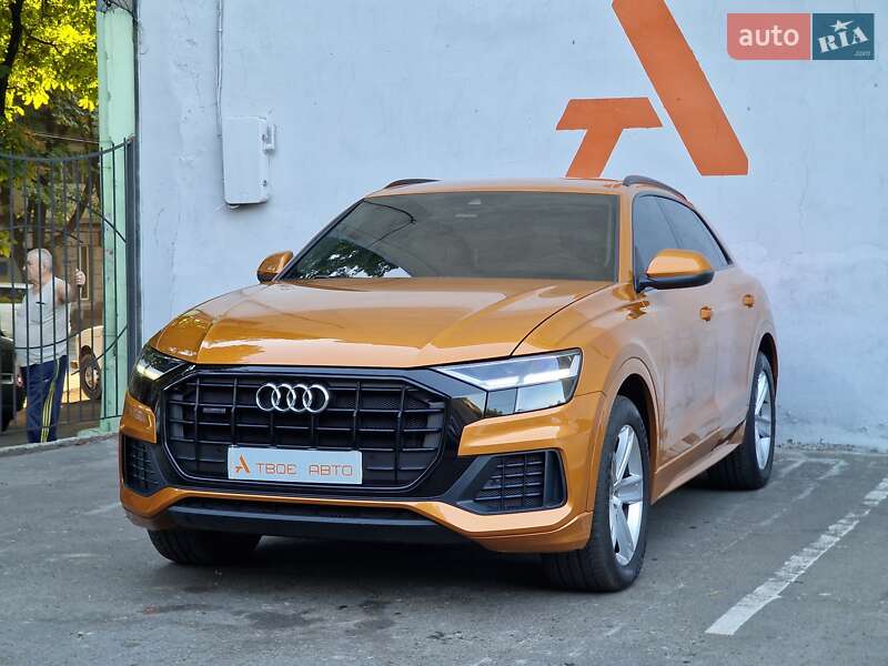 Внедорожник / Кроссовер Audi Q8 2019 в Одессе
