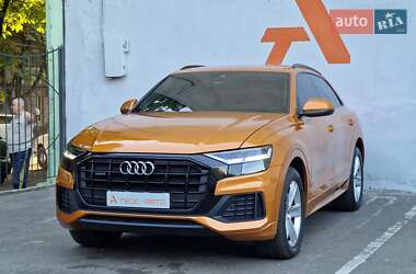 Внедорожник / Кроссовер Audi Q8 2019 в 
