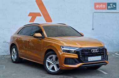 Внедорожник / Кроссовер Audi Q8 2019 в 