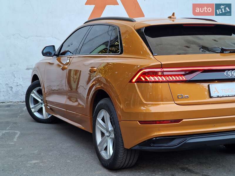 Внедорожник / Кроссовер Audi Q8 2019 в Одессе