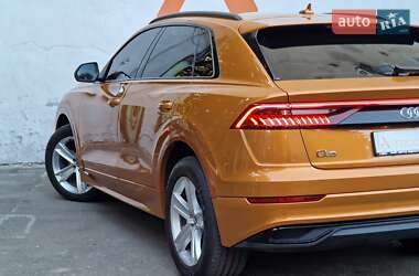 Внедорожник / Кроссовер Audi Q8 2019 в 