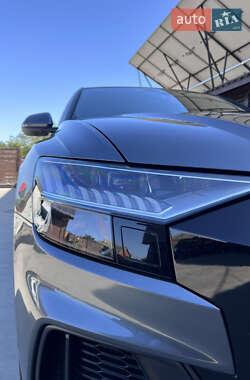 Внедорожник / Кроссовер Audi Q8 2020 в 