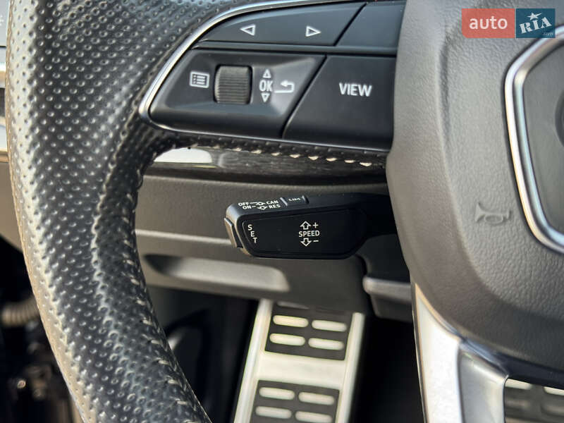 Внедорожник / Кроссовер Audi Q8 2020 в Киеве