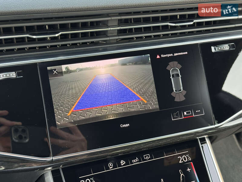 Внедорожник / Кроссовер Audi Q8 2020 в Киеве