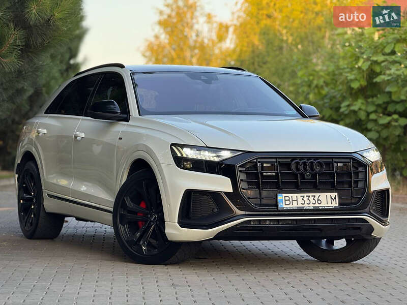 Внедорожник / Кроссовер Audi Q8 2018 в Одессе