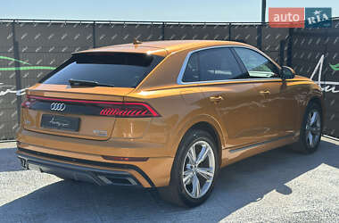 Позашляховик / Кросовер Audi Q8 2019 в 