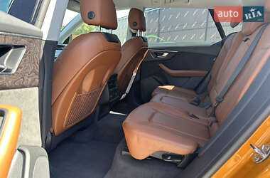 Позашляховик / Кросовер Audi Q8 2019 в 