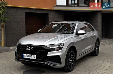 Внедорожник / Кроссовер Audi Q8 2020 в 