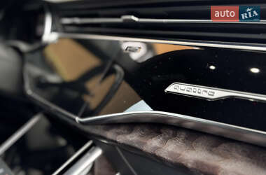 Внедорожник / Кроссовер Audi Q8 2020 в 