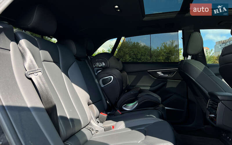 Внедорожник / Кроссовер Audi Q8 2020 в Львове