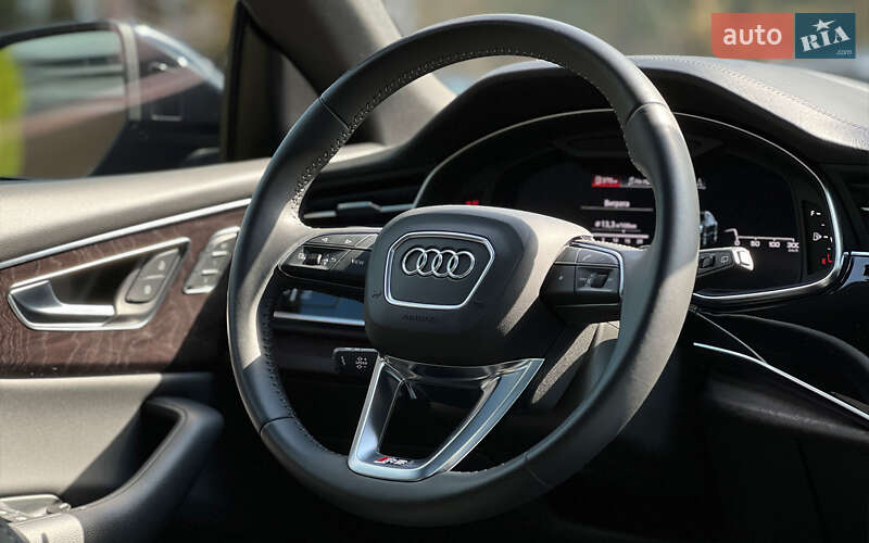 Внедорожник / Кроссовер Audi Q8 2020 в Львове