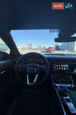 Внедорожник / Кроссовер Audi Q8 2019 в 