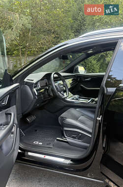 Внедорожник / Кроссовер Audi Q8 2020 в 