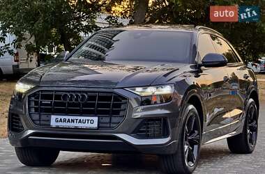 Внедорожник / Кроссовер Audi Q8 2019 в 