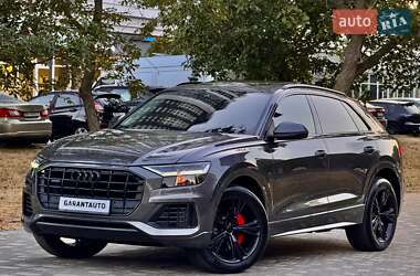 Внедорожник / Кроссовер Audi Q8 2019 в 
