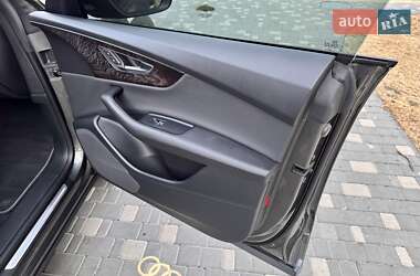 Внедорожник / Кроссовер Audi Q8 2019 в 