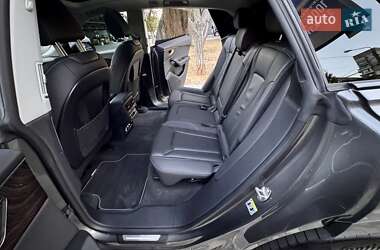 Внедорожник / Кроссовер Audi Q8 2019 в 