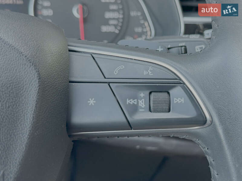 Позашляховик / Кросовер Audi Q8 2020 в Одесі