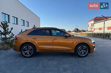 Позашляховик / Кросовер Audi Q8 2019 в 