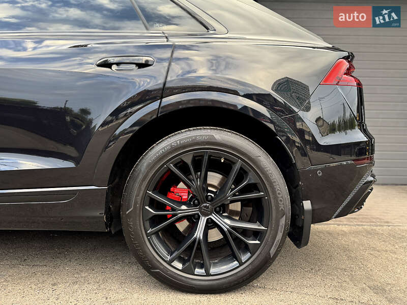 Внедорожник / Кроссовер Audi Q8 2018 в Киеве фото 13 Внедорожник / Кроссовер Audi Q8 2018 в Киеве