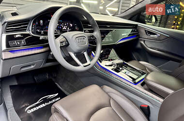 Позашляховик / Кросовер Audi Q8 2018 в 