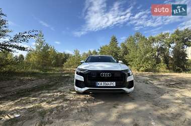 Внедорожник / Кроссовер Audi Q8 2018 в 