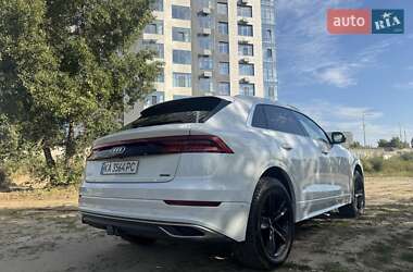 Внедорожник / Кроссовер Audi Q8 2018 в 
