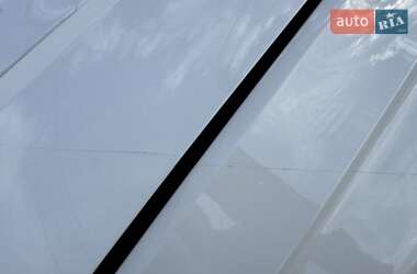 Внедорожник / Кроссовер Audi Q8 2021 в 