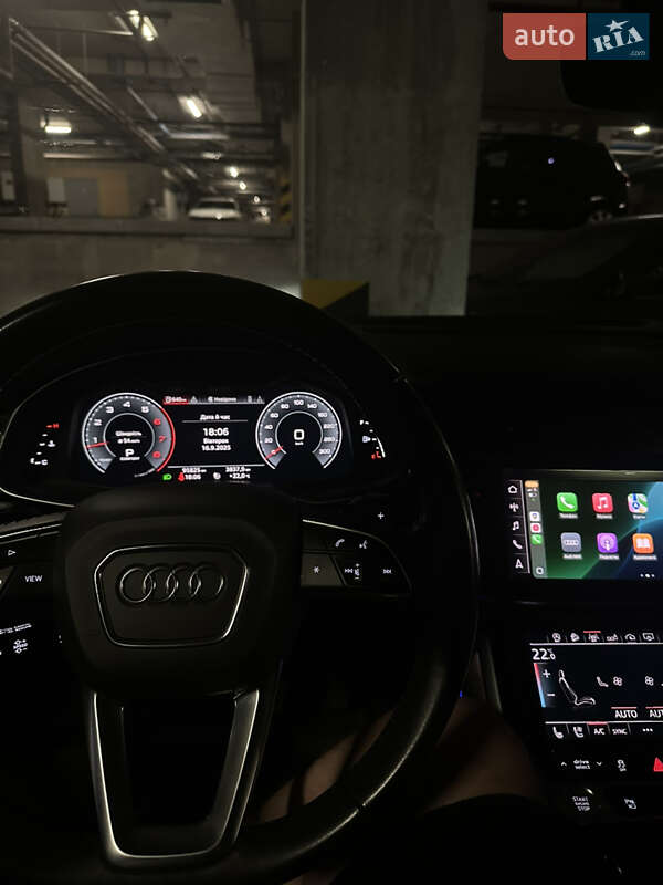 Позашляховик / Кросовер Audi Q8 2019 в Києві