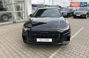 Внедорожник / Кроссовер Audi Q8 2023 в 