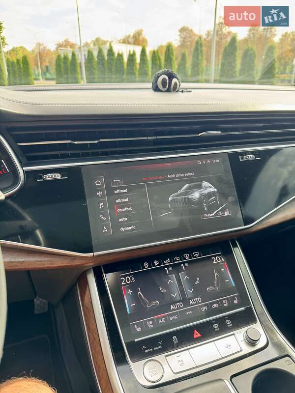 Внедорожник / Кроссовер Audi Q8 2019 в Харькове